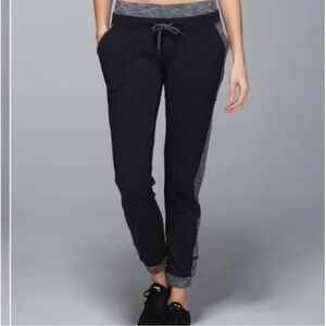 Lululemon Base Runner Pants Womens Black/Gray, Size 2, Pull On Jogger, Athletic